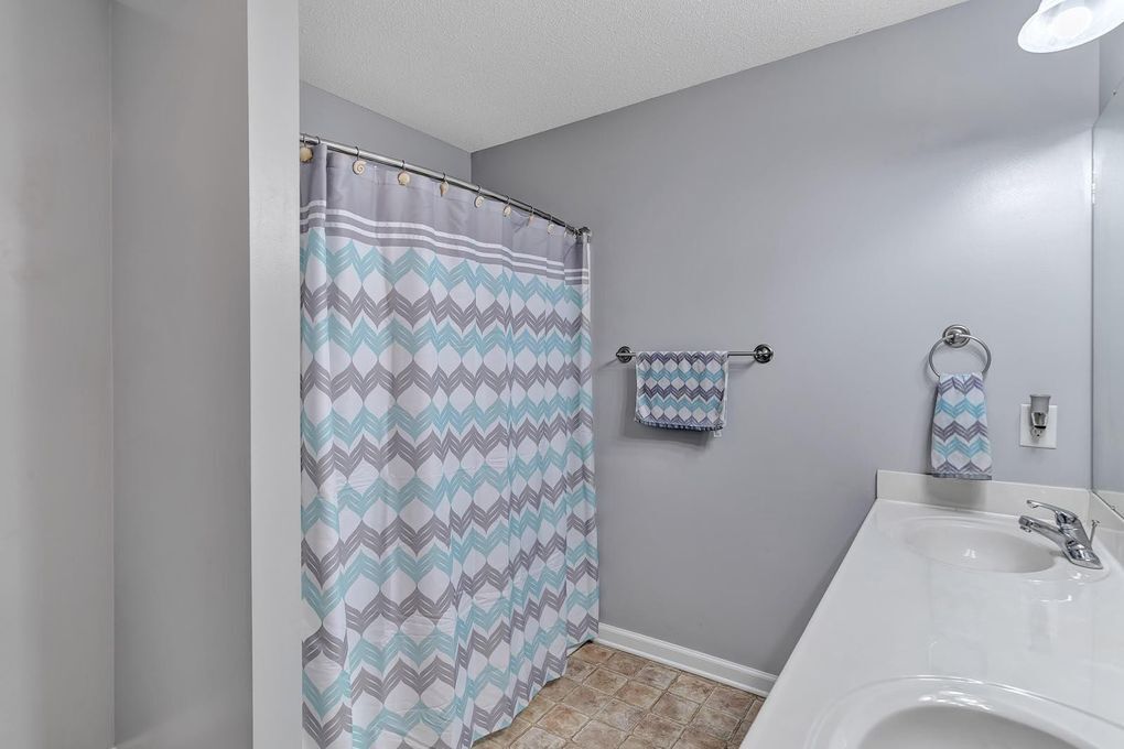 Foto principal - 155 Woodgreen Ln