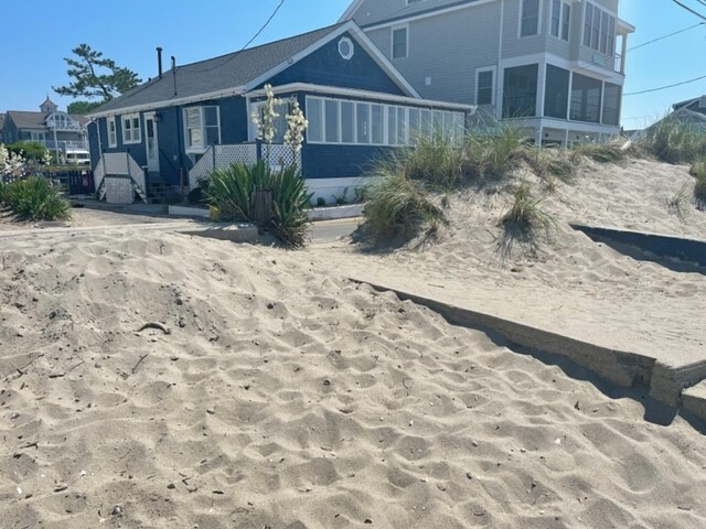 Foto principal - 2218 Fairfield Beach Rd