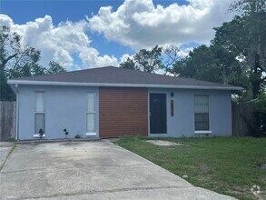 Building Photo - 10017 N Hyaleah Rd