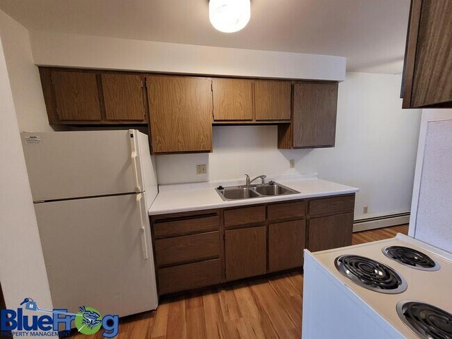 Foto del edificio - 1142 E Walnut St