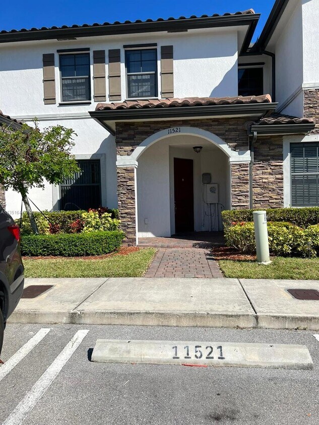 11521 SW 250th St, Homestead, FL 33032 House for Rent in Homestead