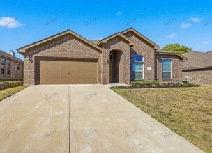 Building Photo - 140 Wilson Cliff Dr