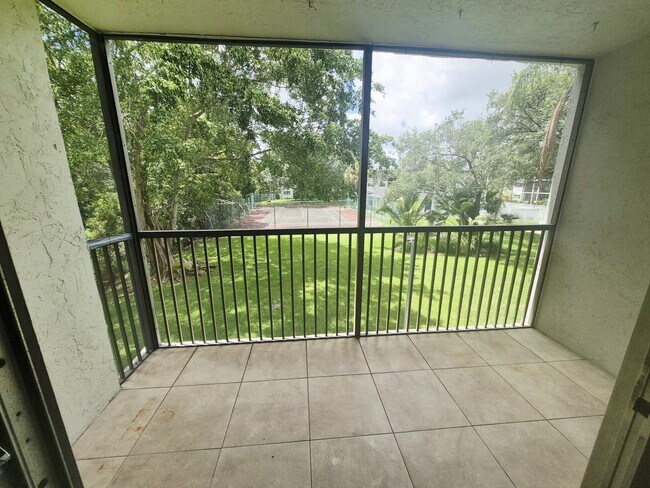 Foto del edificio - 5080 SW 64th Ave