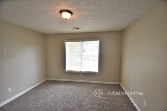 Building Photo - 760 Avalon Forest Dr
