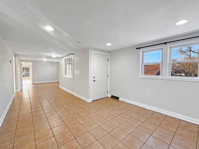 Foto del edificio - 3135 Chicago Rd