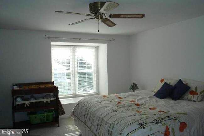 Foto del edificio - 11934 Redtree Way