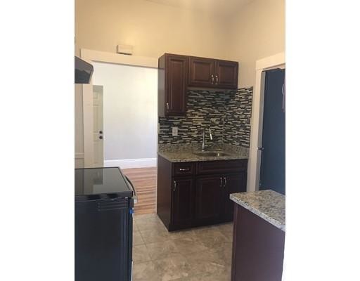 Building Photo - 1 bedroom in Lowell MA 01852
