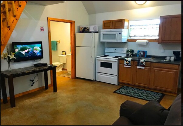 Kitchen area - 403 Free Timber Ln