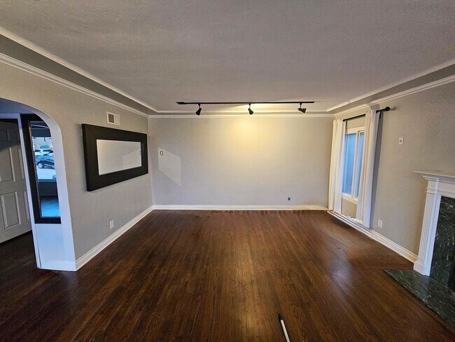 Foto del edificio - 2524 Evergreen St