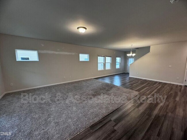 Building Photo - 129 Boone Lake Way