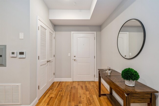 Foto del edificio - 725 Sip St