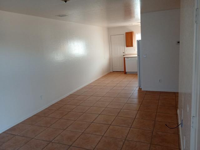 Building Photo - 2 bedroom in Eloy AZ 85131