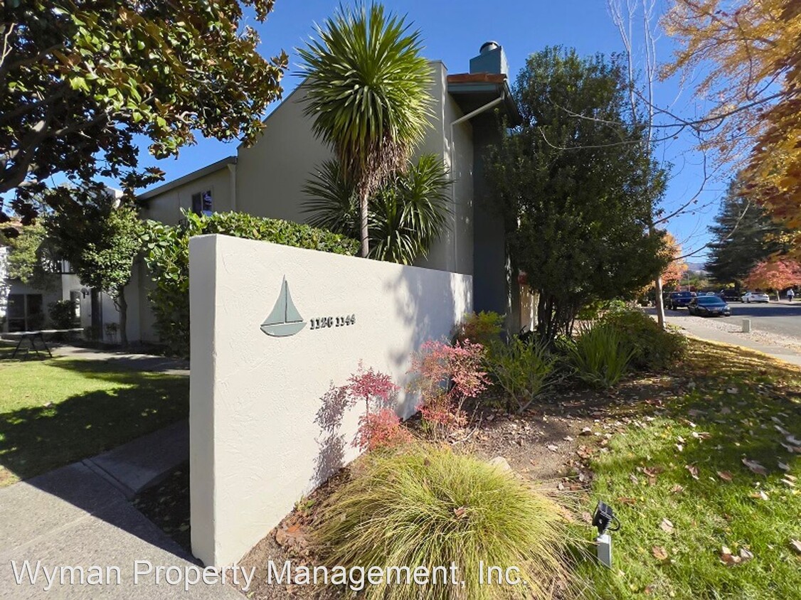 Primary Photo - 2 br, 1.5 bath House - 1126 Marina
