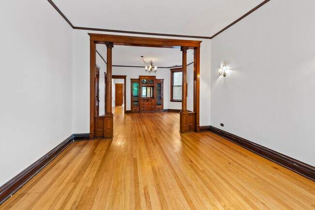 Foto del edificio - 2639 N Whipple St