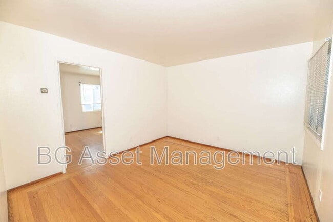 Building Photo - 3023 Yolo Ave