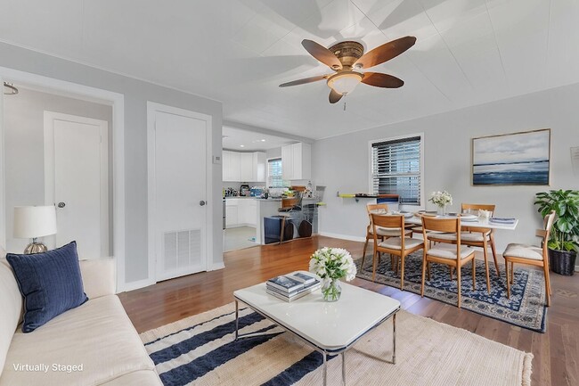 Building Photo - 818 Kaye St