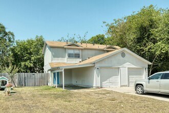Building Photo - 6904 Deep Cir