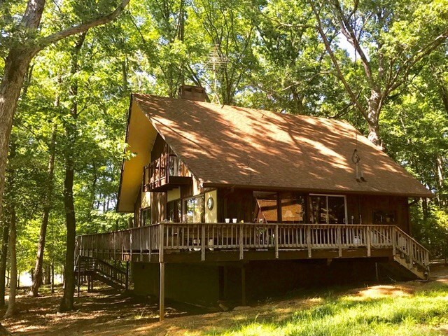 Primary Photo - 150 Holly Ln