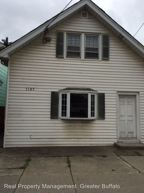 Primary Photo - 1195 Walden Ave