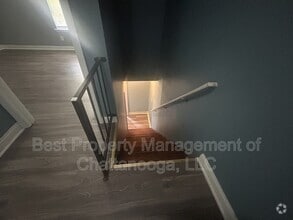 Building Photo - 1027 W 37th St