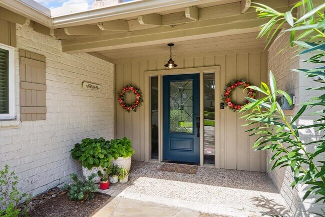 Foto del edificio - 18438 Point Lookout Dr