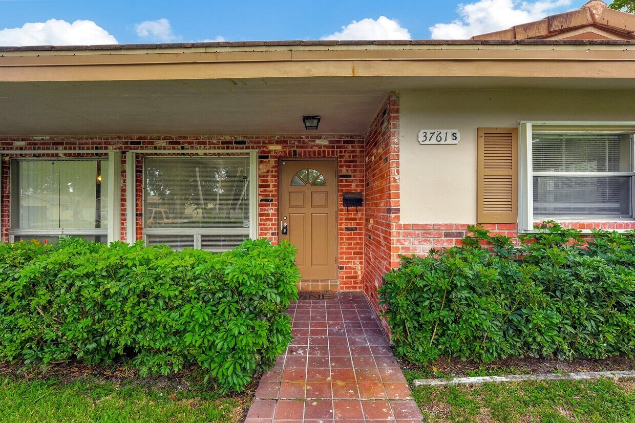 Foto principal - 3761 NW 78th Ln