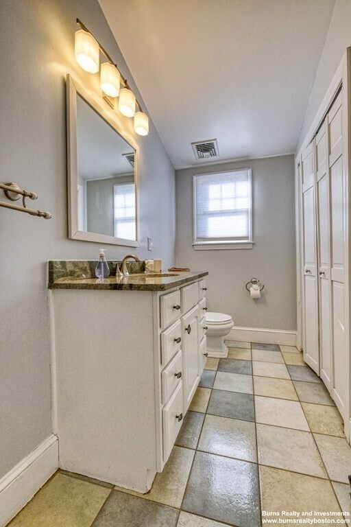 Foto del edificio - 172 Marine Rd