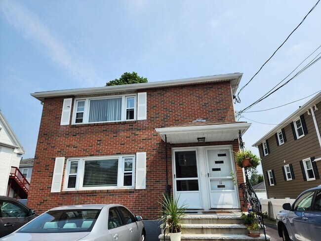Building Photo - 9 Wollitzer Ln