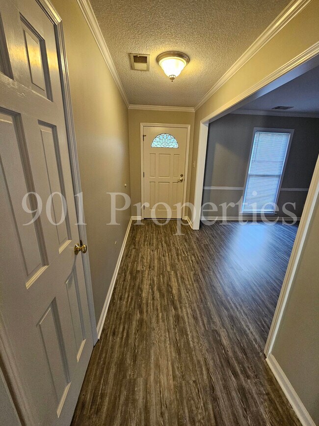 Foto del edificio - 8269 Trinity Rd
