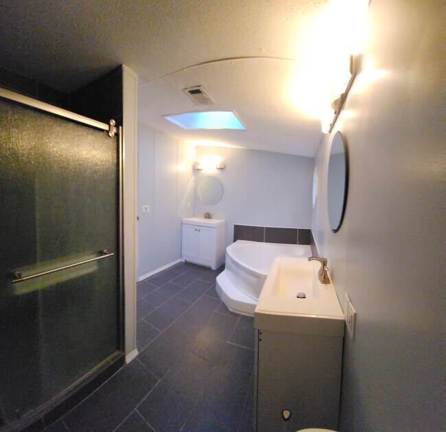 Foto del edificio - 231 Starratt Rd