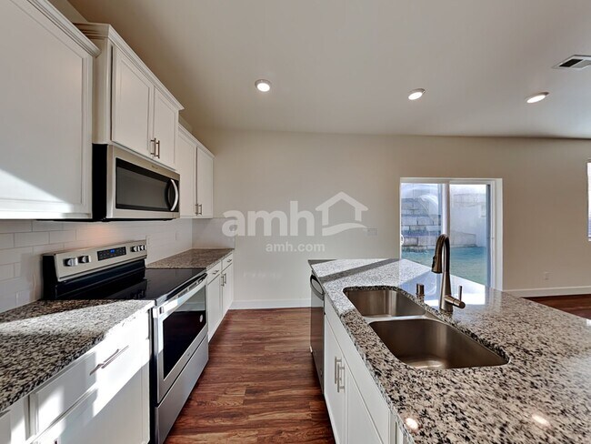 Foto del edificio - 19215 15th Ave Ct E