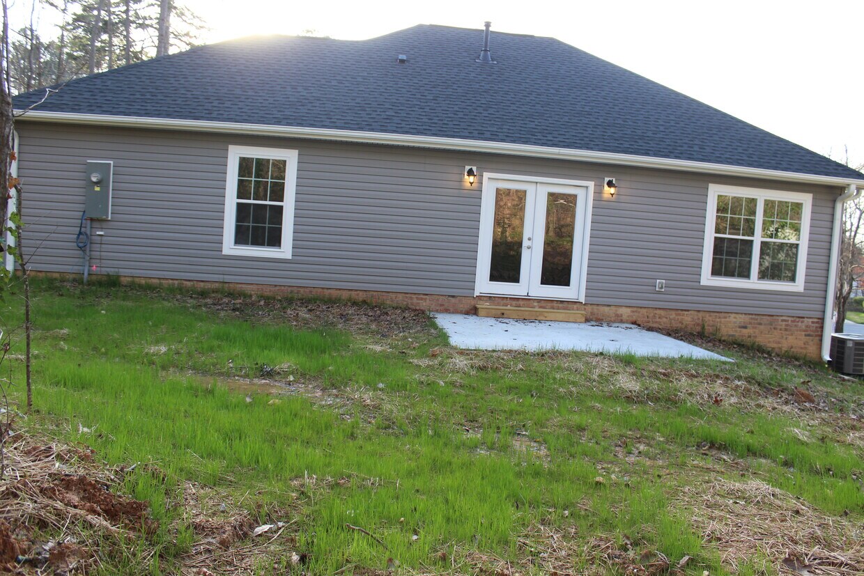 Primary Photo - 1321 Vasser Pl