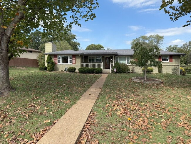 Photo - 1931 Valley Park Dr House