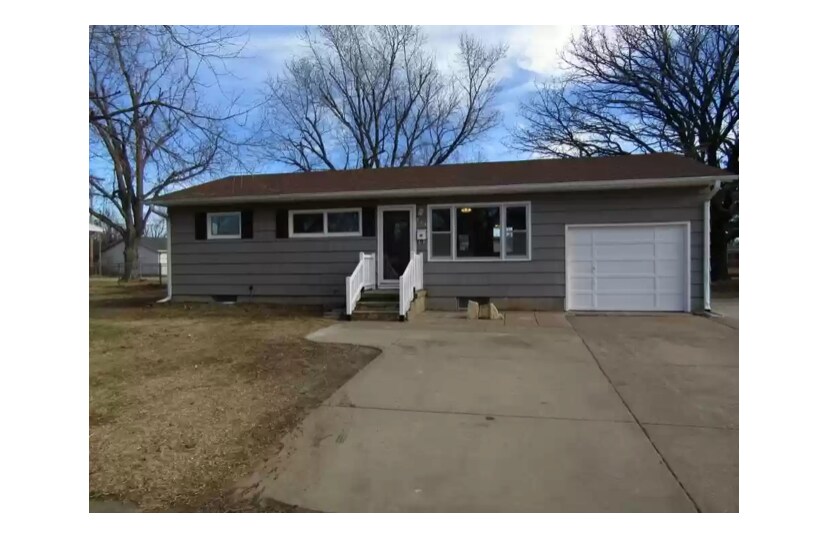 Primary Photo - 617 Lena Ave