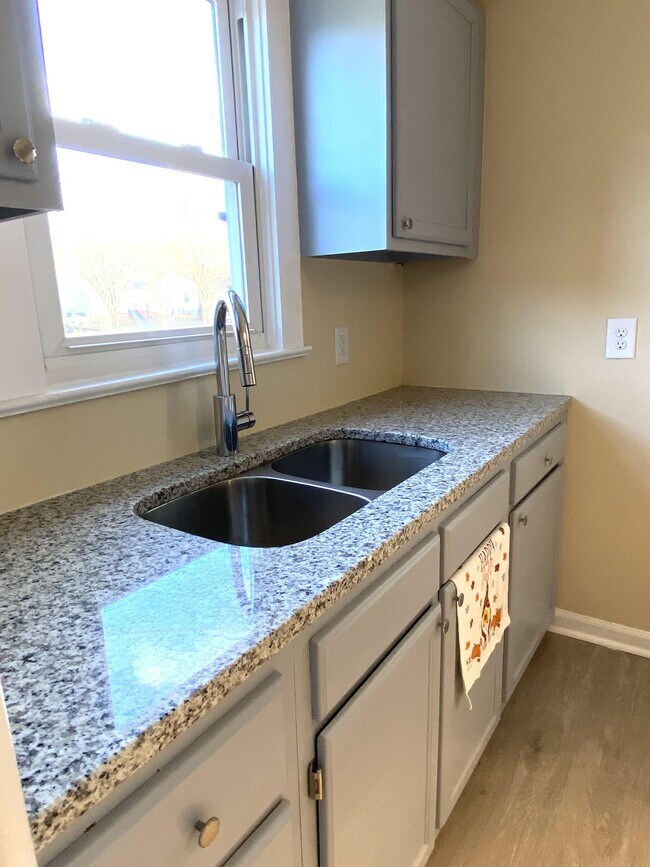 Foto del edificio - 1309 Stonewall St