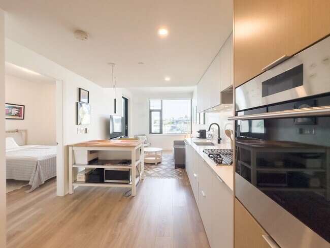 Photo du bâtiment - 210 E 5th Ave