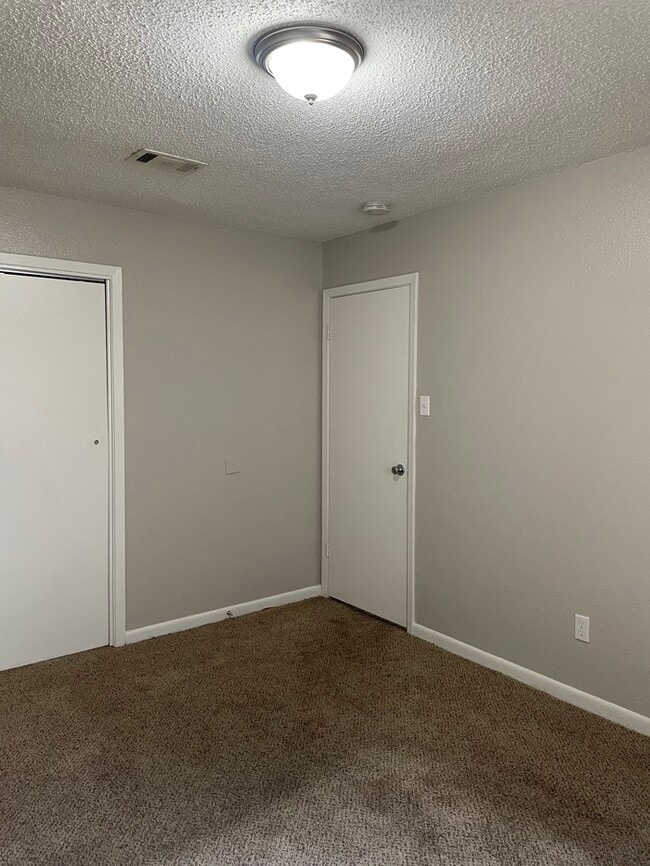 Foto del edificio - 7912 Depriest Rd Little Rock AR 72103