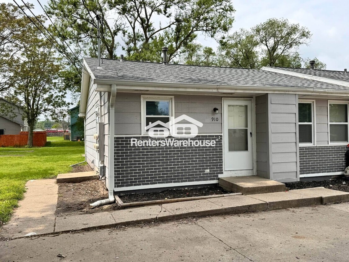 Foto principal - 910 SE 10th St