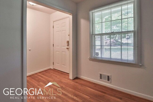 Foto del edificio - 3197 Alberta Ln