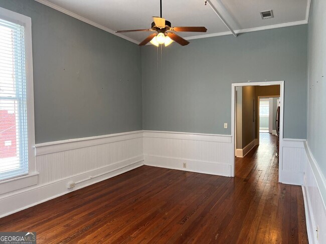 Foto del edificio - 128 W Jackson St