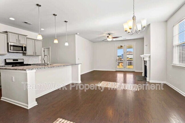 Building Photo - 454 Zenith Blvd