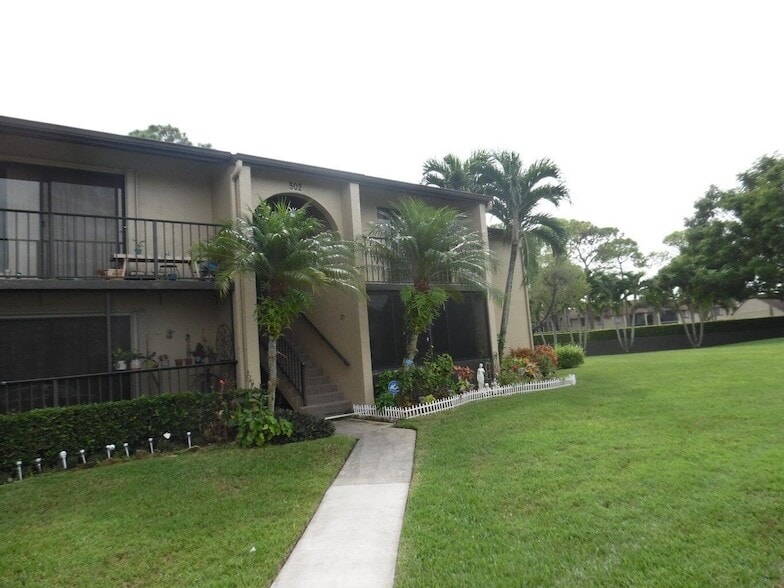Photo - 502 Shady Pine Way Unit D2
