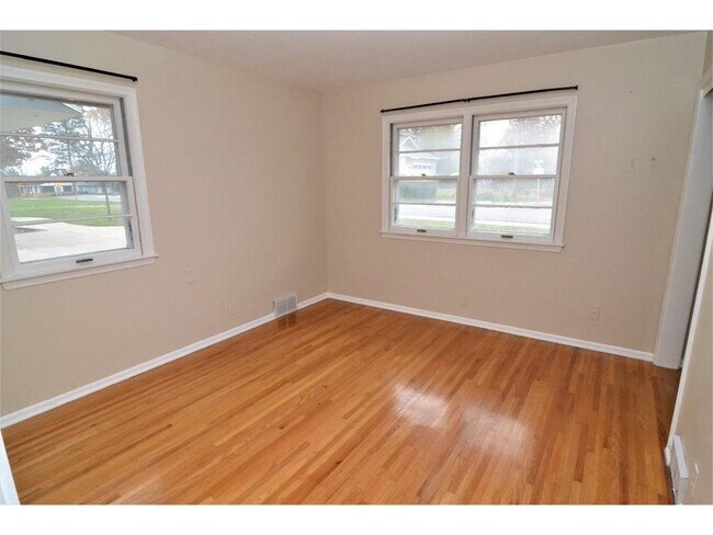 Building Photo - 4416 W 58th St