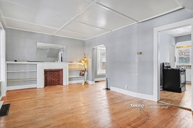 Building Photo - 312 Sawyer St