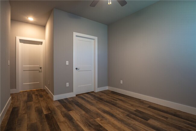 Foto del edificio - 1723 Booker Cir