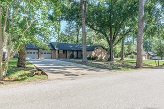 Building Photo - 3402 Gary Ln