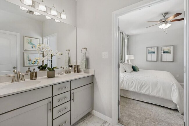 Foto del edificio - 10021 Dawn Pearl Dr