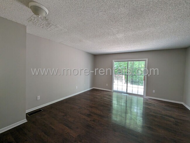 Foto del edificio - Remodeled condo in Hilliard Schools