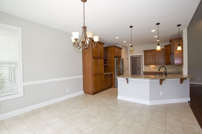 Foto del edificio - Woodlake Home