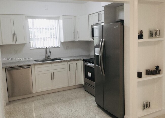 Foto del edificio - 18280 S Glades Dr